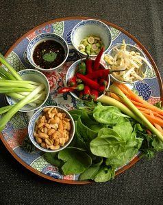 thai-salad-rolls-cooking 3