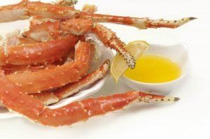 1200-182424098-butter-and-garlic-grilled-crab-legs-cooking 3